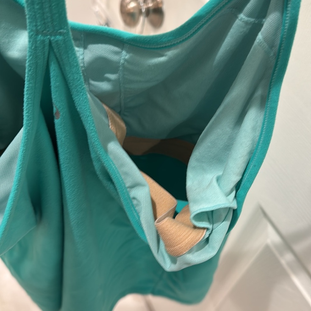 Lululemon Power Y Tank EUC - Picture 5 of 6